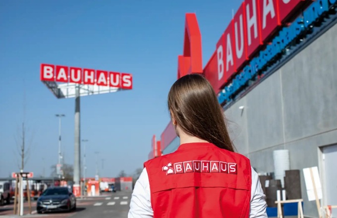 Bauhaus inicia la contratación de 70 profesionales para el área de Barcelona
