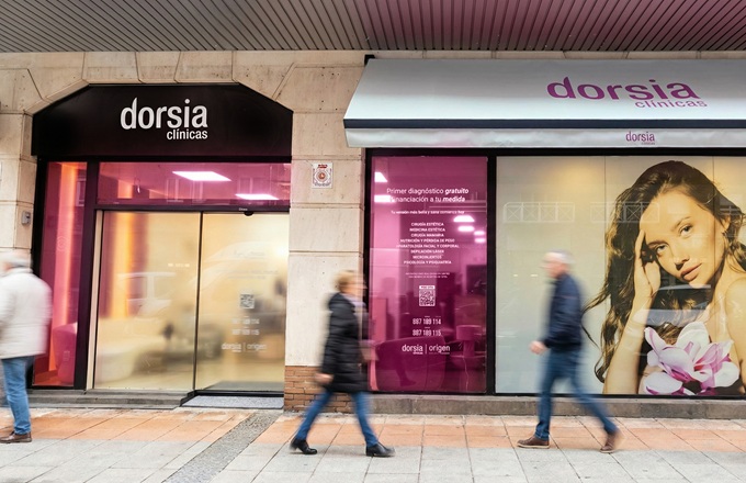 Fachada de una clínica Dorsia