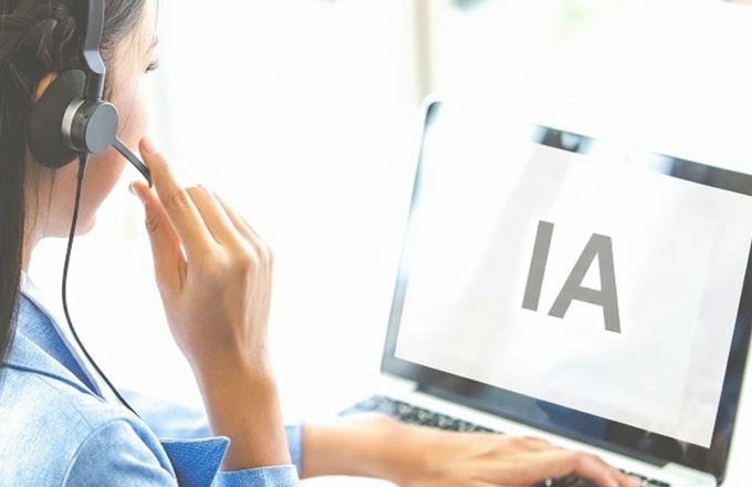 Atento invierte en la creación de perfiles profesiones vinculados a la IA generativa en el sector CX