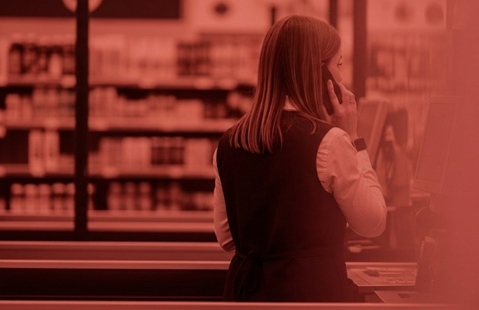 Trabajadora de un supermercado