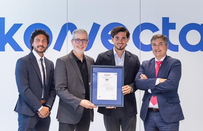 Iván Reidel, Key Account Manager de Aenor; Yann Serrand, chief transformation officer de Konecta; Sergio García, group DPO. global lead of the Data Protection & AI Governance Office de Konecta y Nicolás Henríquez, director de desarrollo de negocio de Aenor