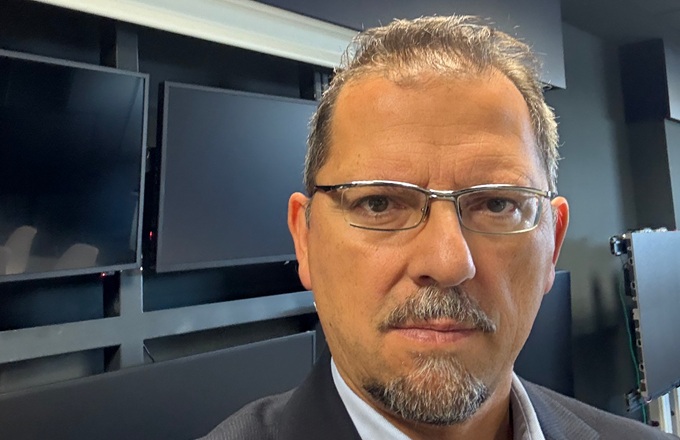 Raimundo Ahumada, director del negocio de soluciones audiovisuales de Sharp para Iberia