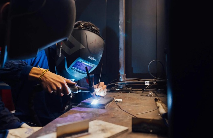 Taller de formación ocupacional de soldadura por arco con electrodo revestido en el Centro Penitenciario de Jóvenes