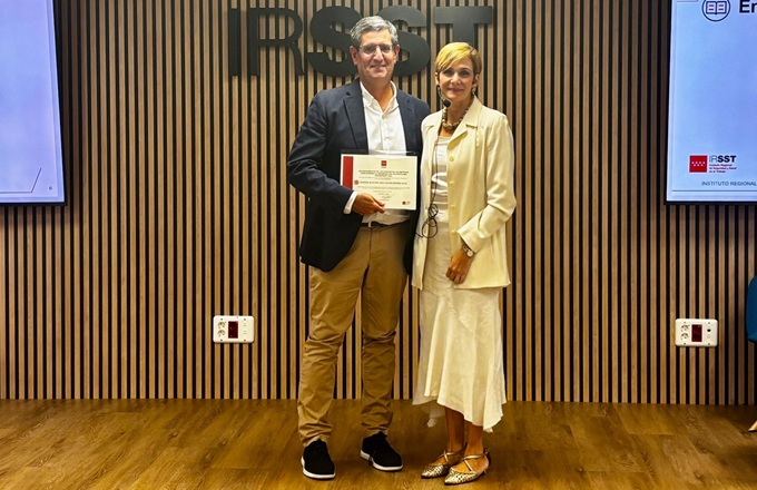 Alfonso Cabanillas de Baro, Environment, Health & Safety. Occupational Risk Prevention Service and Governance Leader en GE HealthCare Iberia, durante la entrega del reconocimiento del Instituto Regional de Seguridad y Salud en el Trabajo de la Comunidad de Madrid