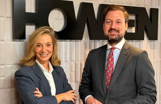 Ágata Sancho, directora general de Employee benefits, y Antonio Cárceles, director de Work & Rewards