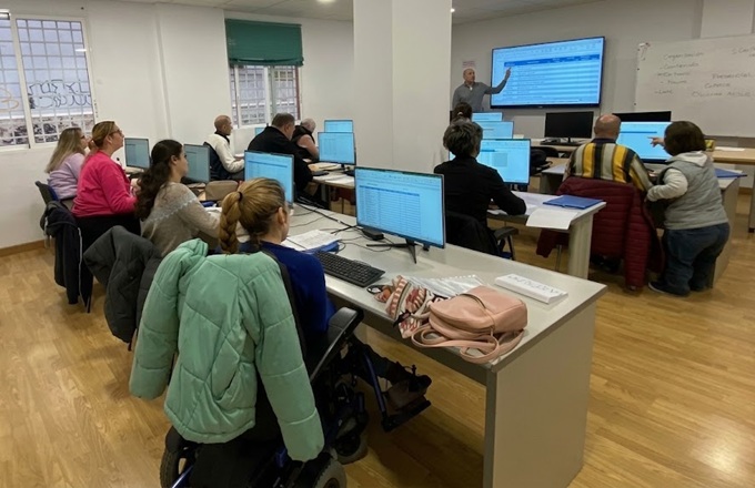 Curso de formación y orientación laboral para colectivos vulnerables