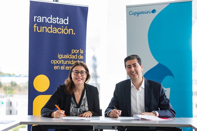 María Viver, directora de Fundación Randstad, y Francisco Bermúdez, consejero delegado de Capgemini España