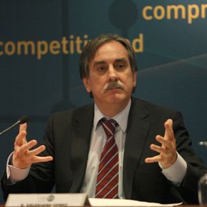 valeriano gomez