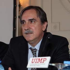 valeriano gomez