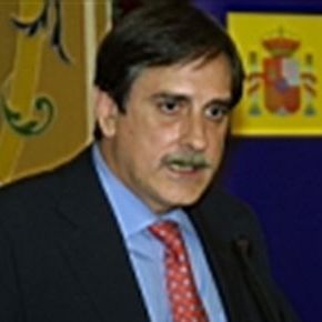 valeriano gomez