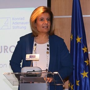 Fátima Báñez